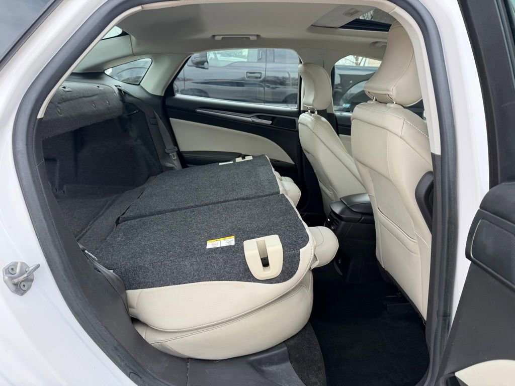 Used 2016 Ford Fusion Titanium image 13