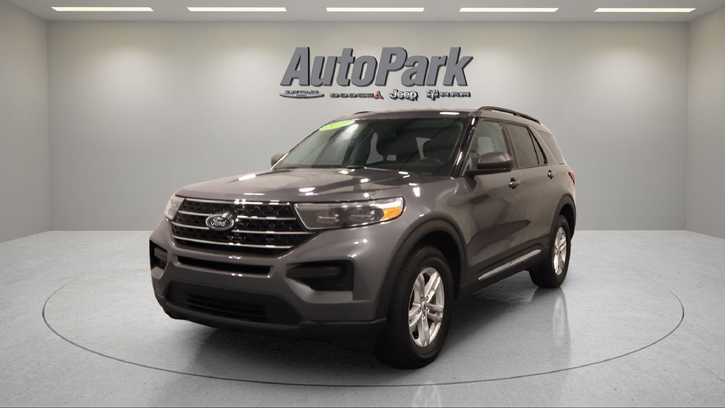 Used 2023 Ford Explorer XLT w/ Class IV Trailer Tow Package AWD/4WD image 6