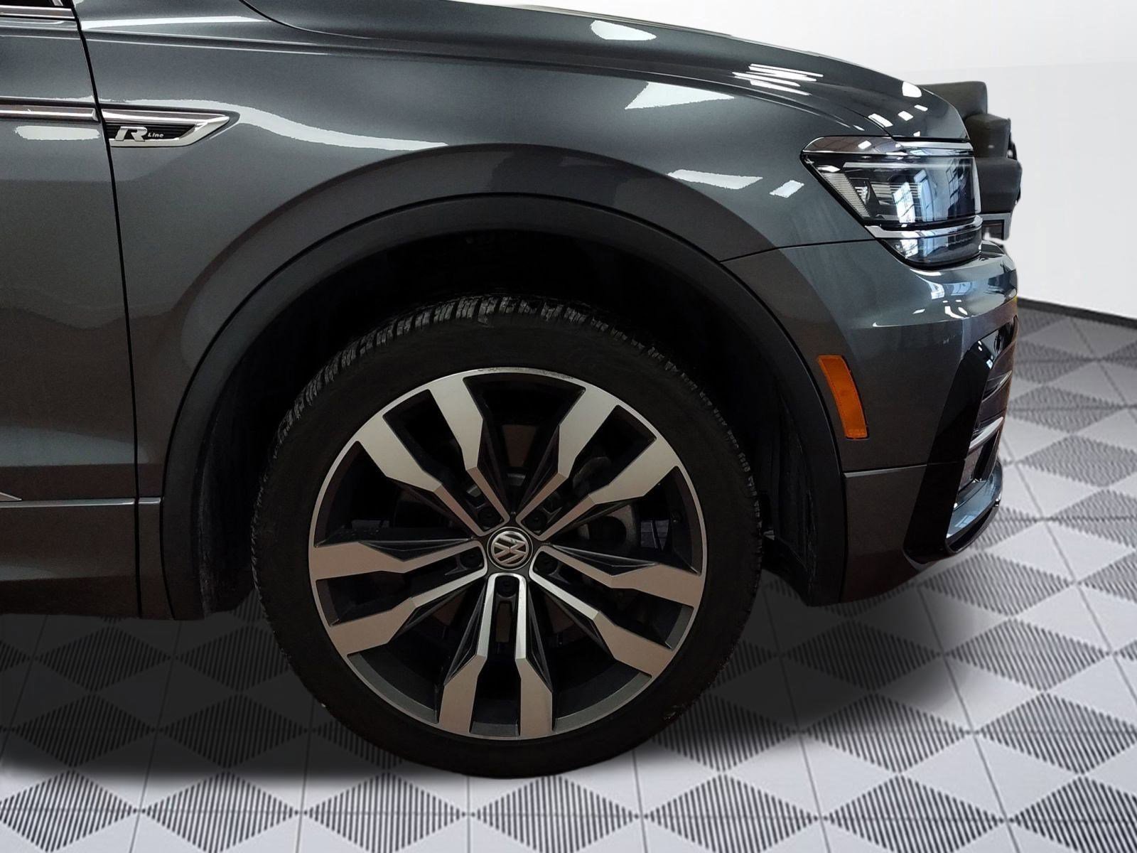 Used 2021 Volkswagen Tiguan SEL Premium R-Line image 11