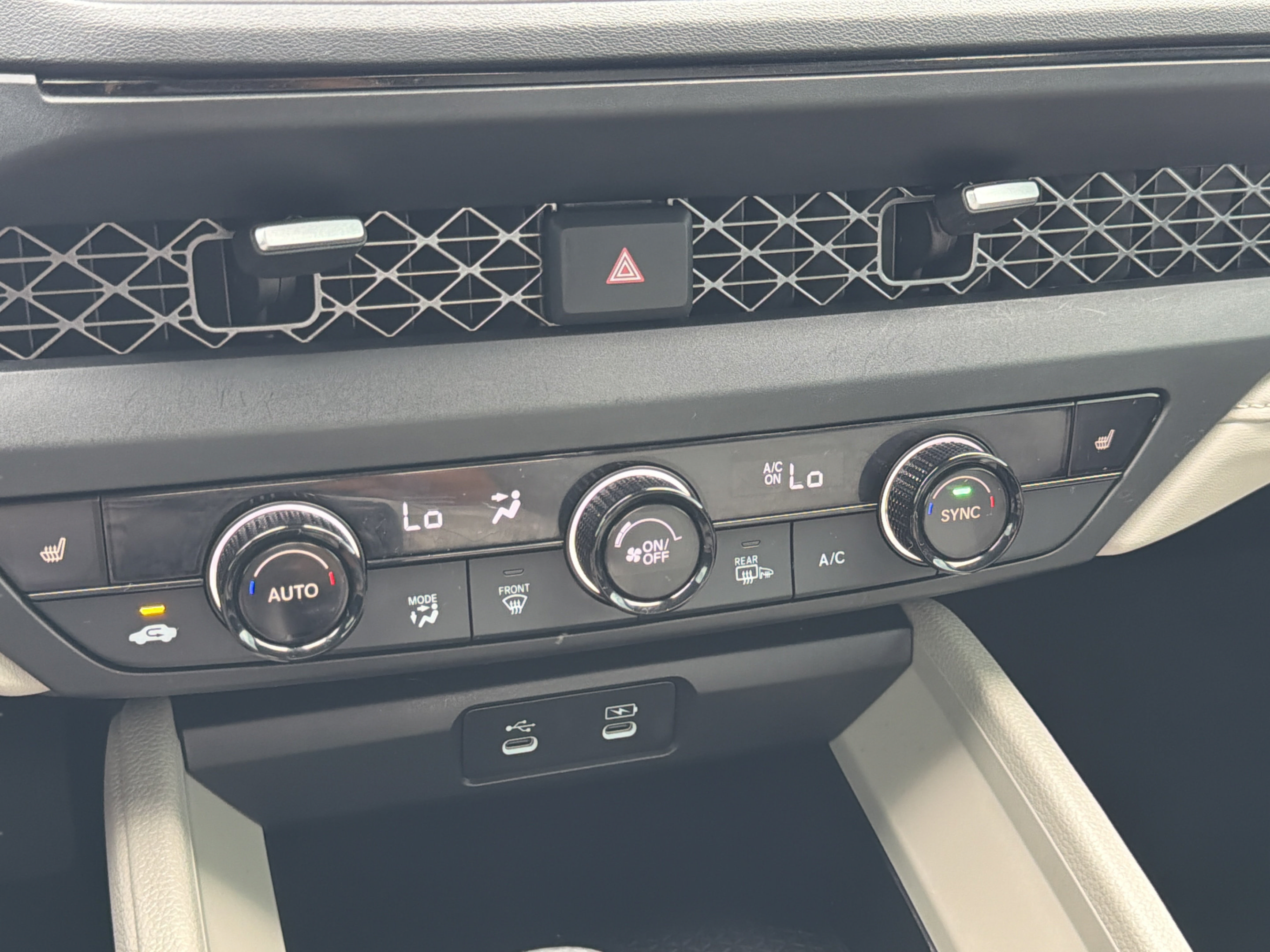 Certified 2025 Honda Accord SE image 11
