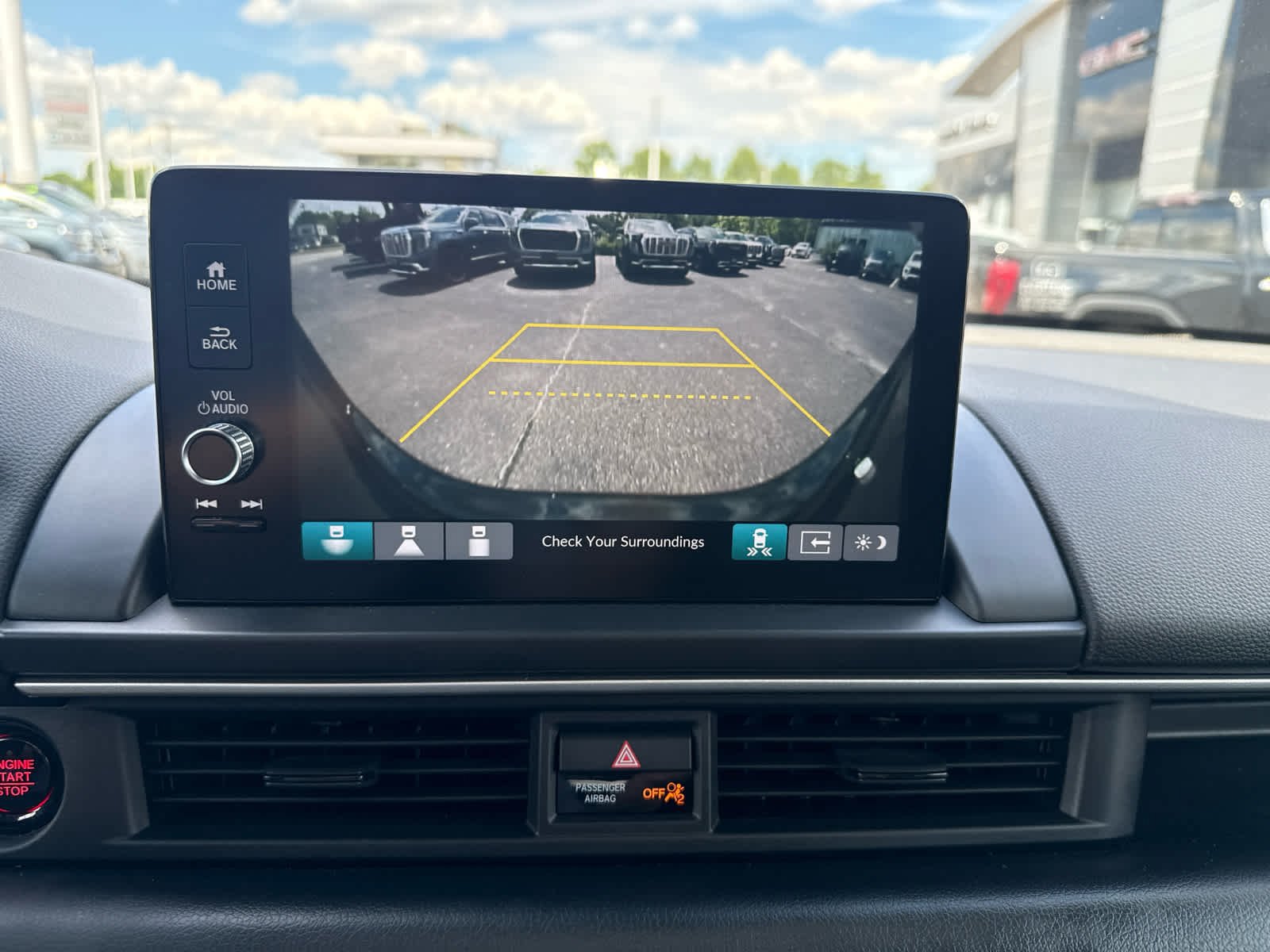 Used 2025 Honda Pilot Touring image 18