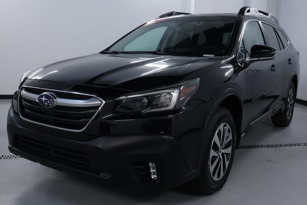 Used 2022 Subaru Outback Premium AWD/4WD image 3