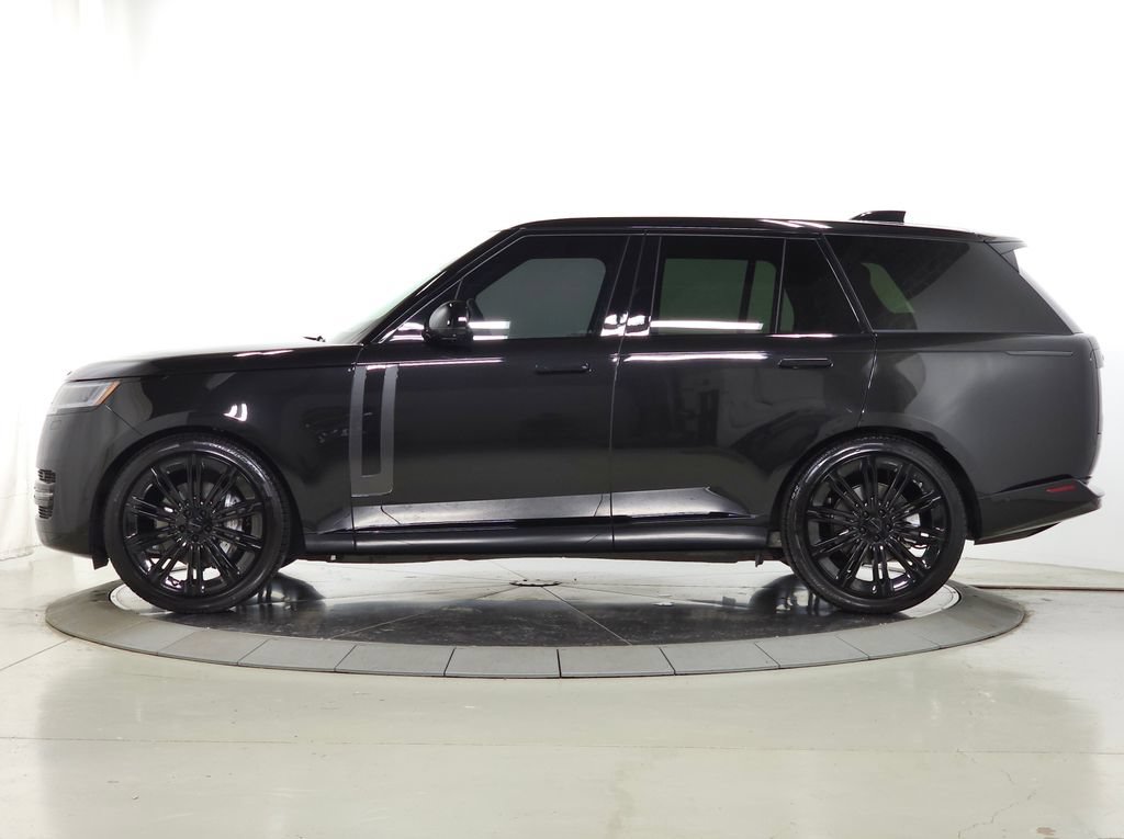 Certified 2026 Land Rover Range Rover SE AWD/4WD image 2