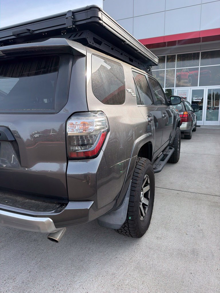 Used 2019 Toyota 4Runner TRD Off-Road Premium AWD/4WD image 4