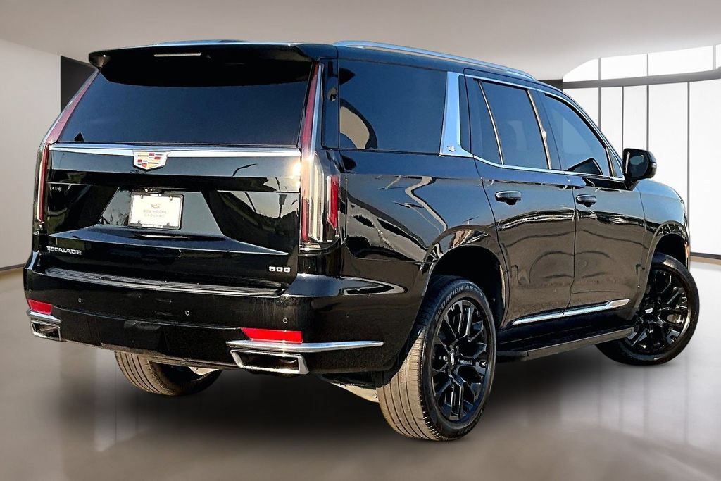Used 2023 Cadillac Escalade Premium Luxury RWD image 2