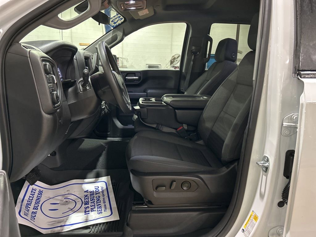 Used 2023 Chevrolet Silverado 1500 Custom image 15