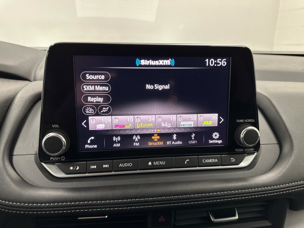 Used 2024 Nissan Rogue SV AWD/4WD image 29