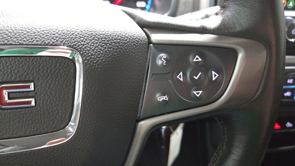 Used 2022 GMC Canyon AT4 w/ Trailering Package image 13