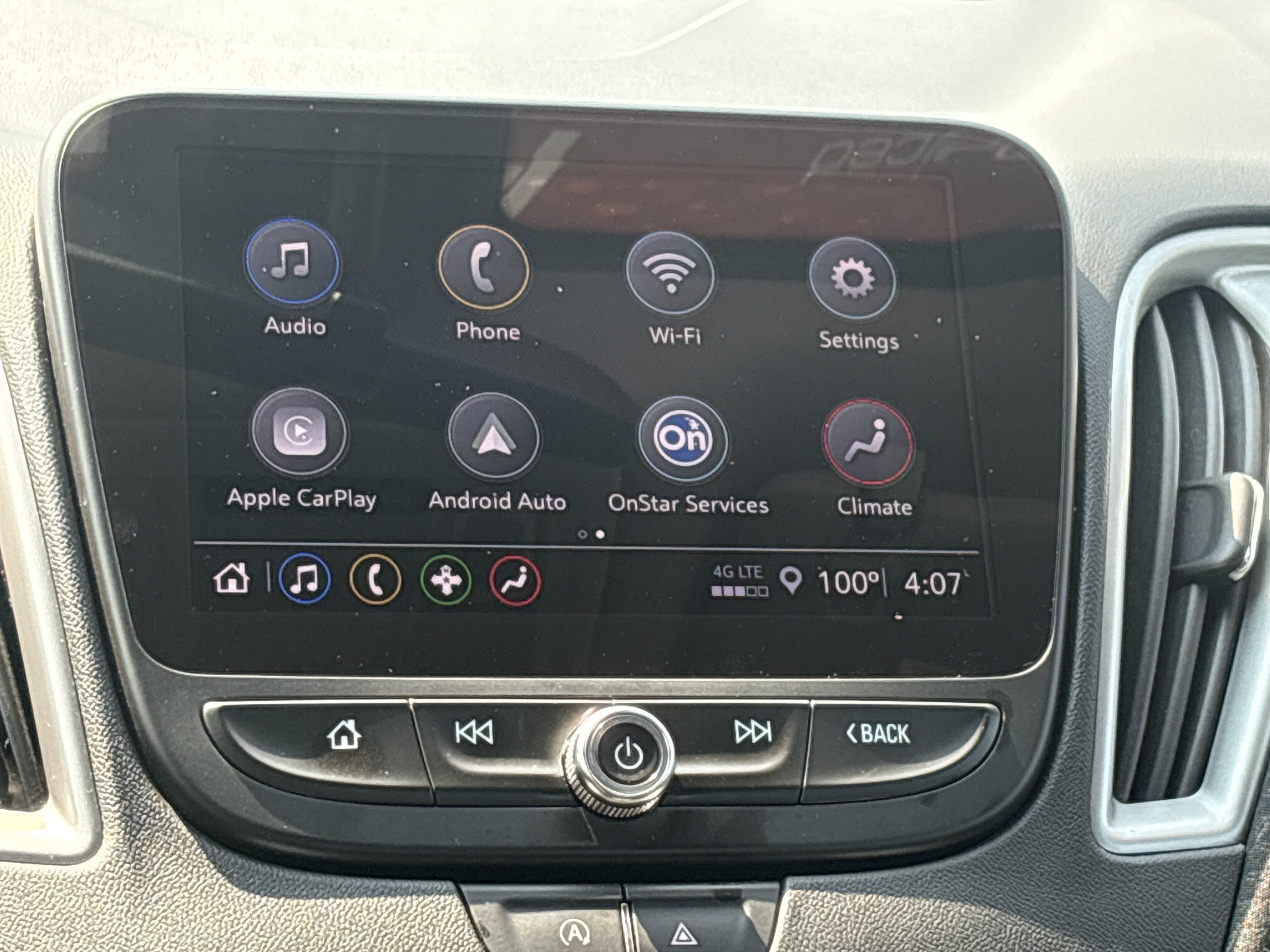Used 2022 Chevrolet Malibu LT FWD image 23