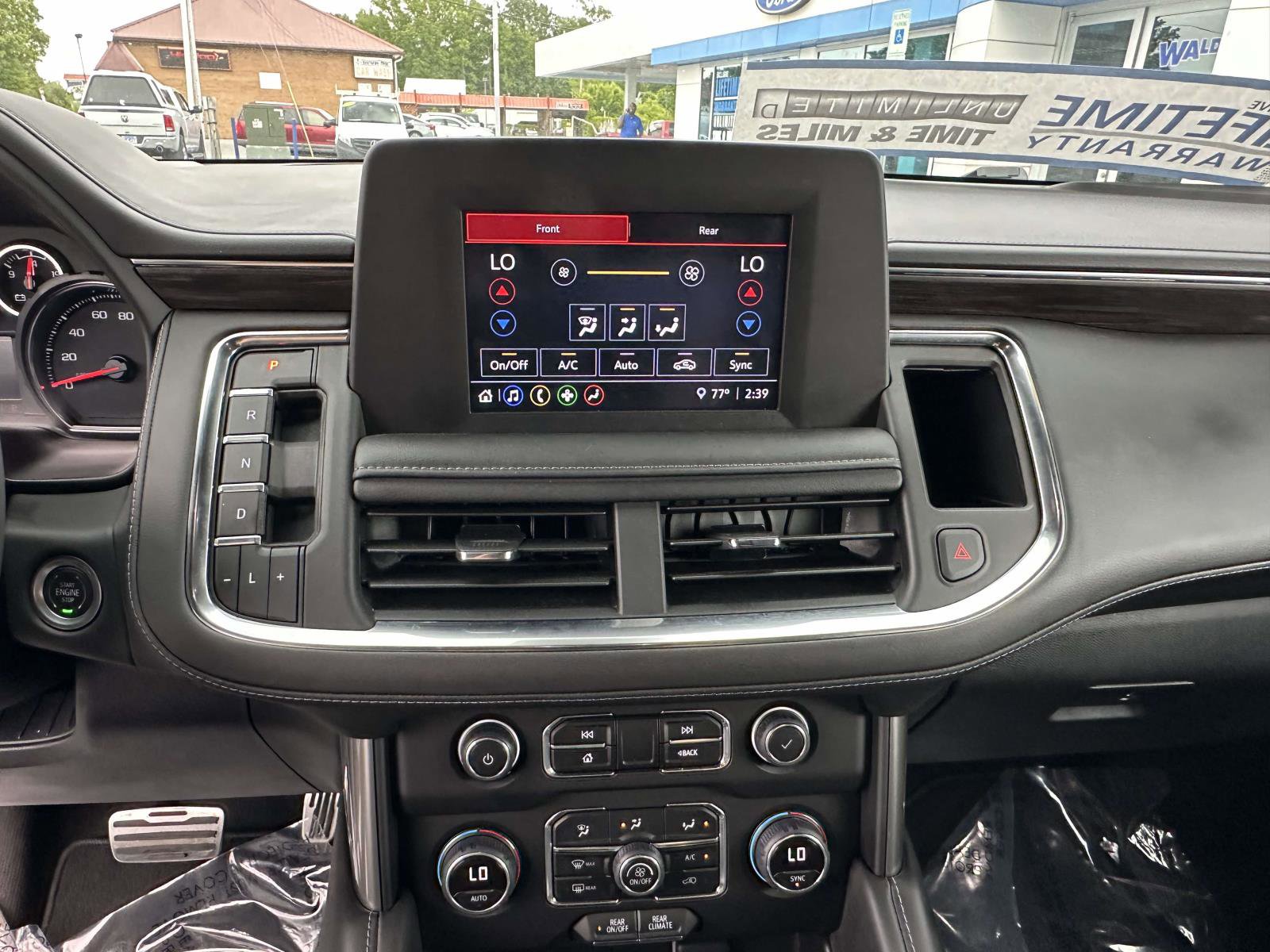 Used 2024 Chevrolet Tahoe LS AWD/4WD image 10