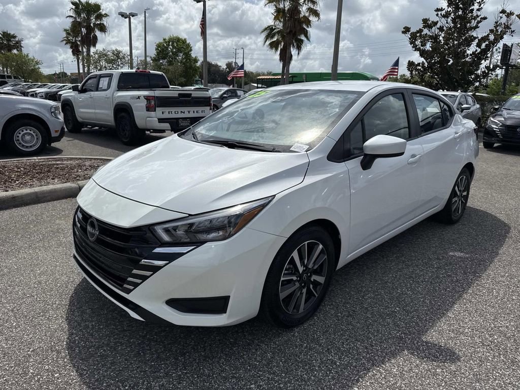 Used 2025 Nissan Versa SV FWD image 8