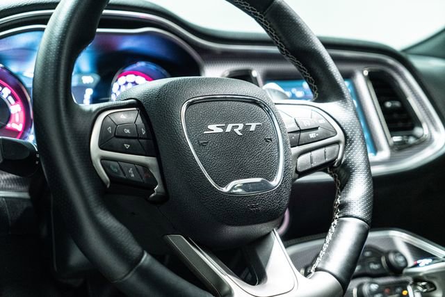 Used 2016 Dodge Challenger SRT Hellcat RWD image 25