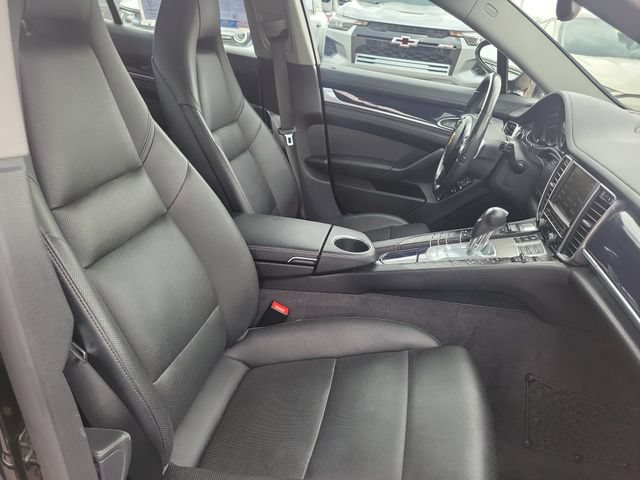 Used 2015 Porsche Panamera 4 AWD/4WD image 33