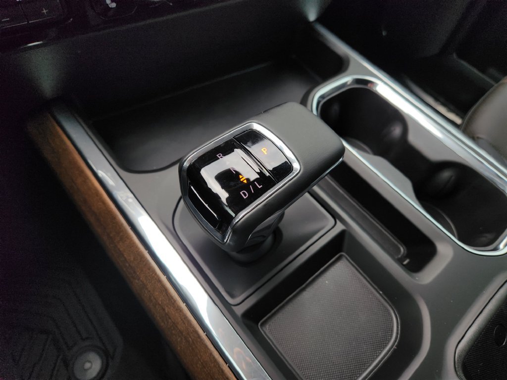 New 2026 Chevrolet Silverado 1500 High Country w/ High Country Premium Package AWD/4WD image 15