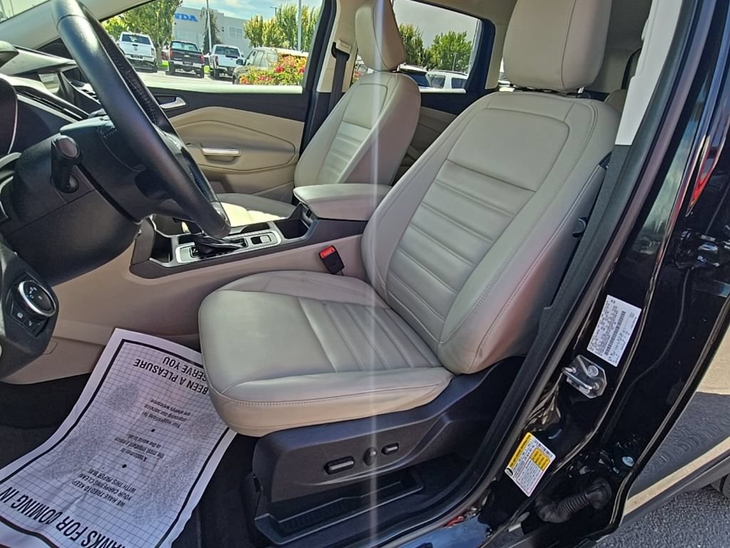 Used 2019 Ford Escape SEL AWD/4WD image 19