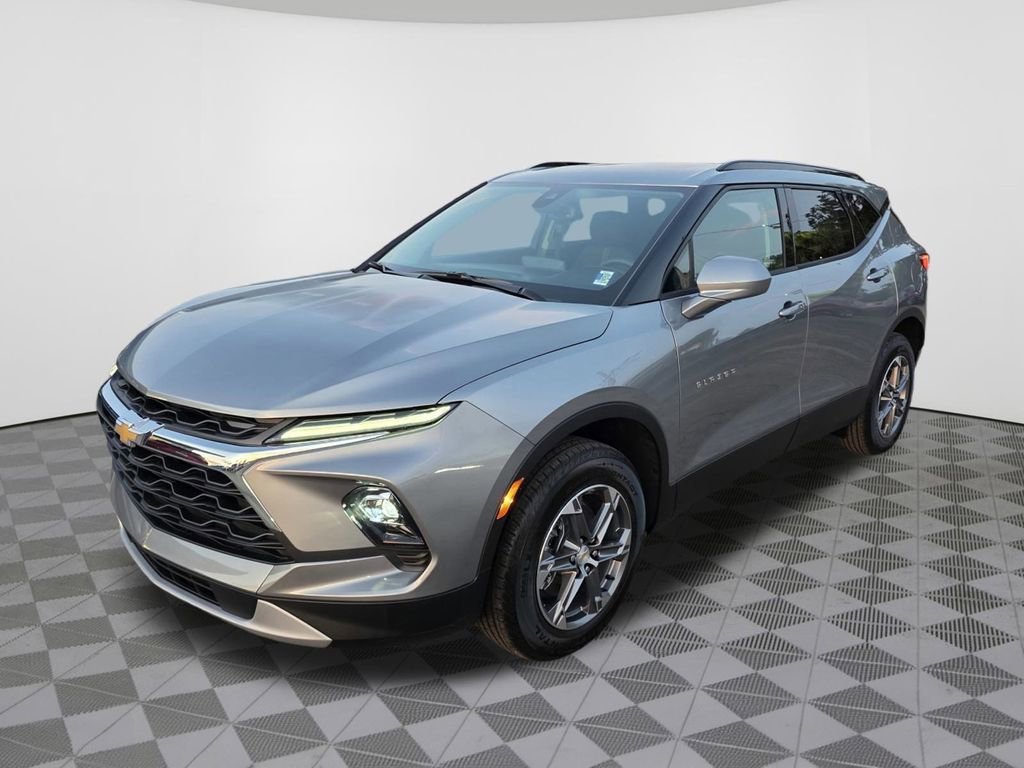 New 2026 Chevrolet Blazer LT w/ Convenience Package FWD image 2