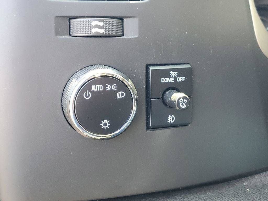 Used 2013 Chevrolet Silverado 1500 LT w/ All-Star Edition AWD/4WD image 9