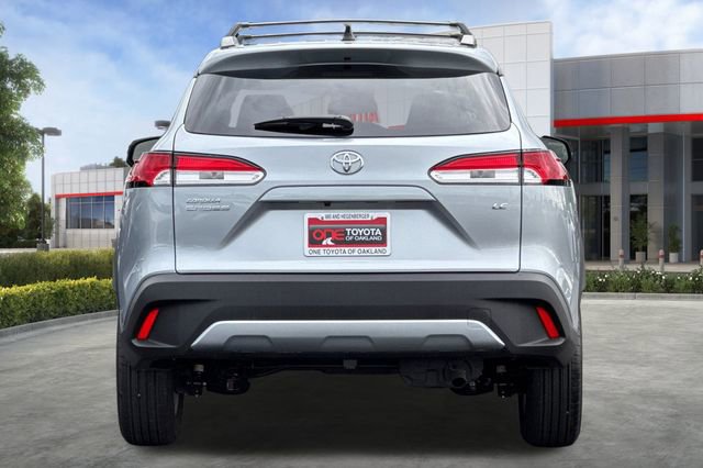 Certified 2025 Toyota Corolla Cross LE image 6