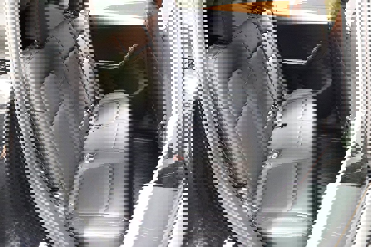 Used 2023 Tesla Model Y Long Range image 43