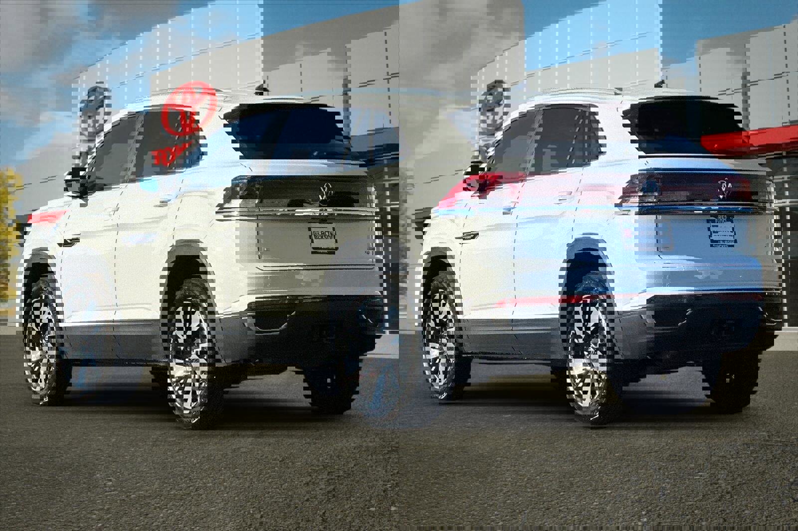 Used 2025 Volkswagen Atlas Cross Sport SE image 5