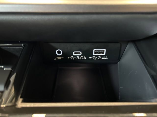 Used 2025 Subaru Outback Premium AWD/4WD image 19