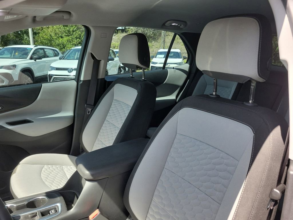 Used 2020 Chevrolet Equinox LS FWD image 19
