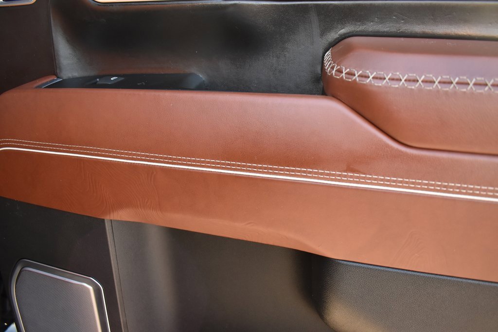 Used 2024 GMC Sierra 2500 Denali Ultimate w/ Max Trailering Package image 12