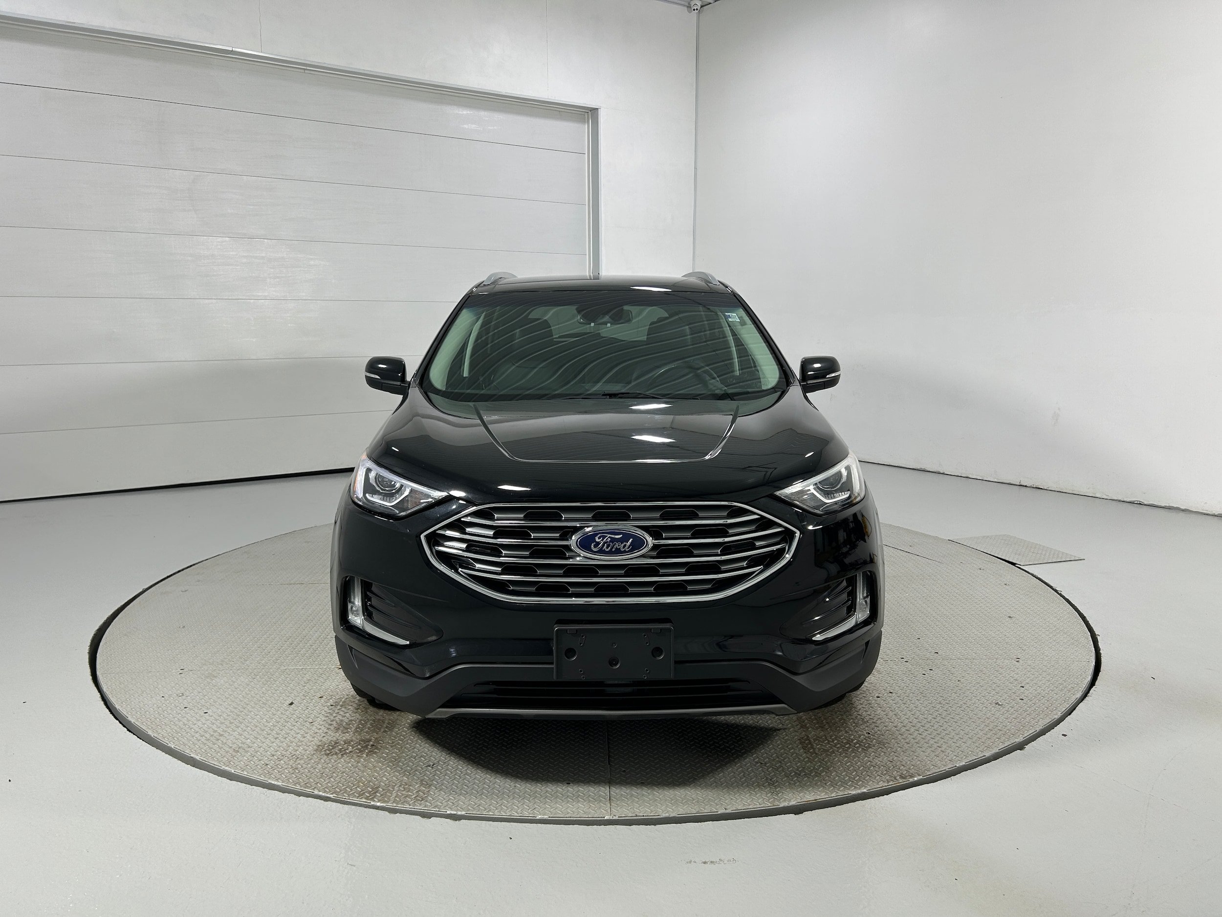 Used 2020 Ford Edge SEL w/ Cold Weather Package AWD/4WD image 18