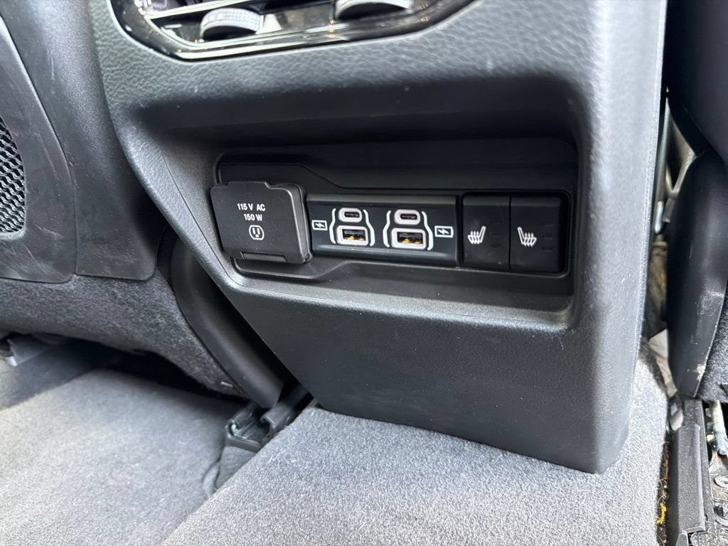 Certified 2023 Jeep Grand Cherokee Limited w/ Luxury Tech Group II AWD/4WD image 26