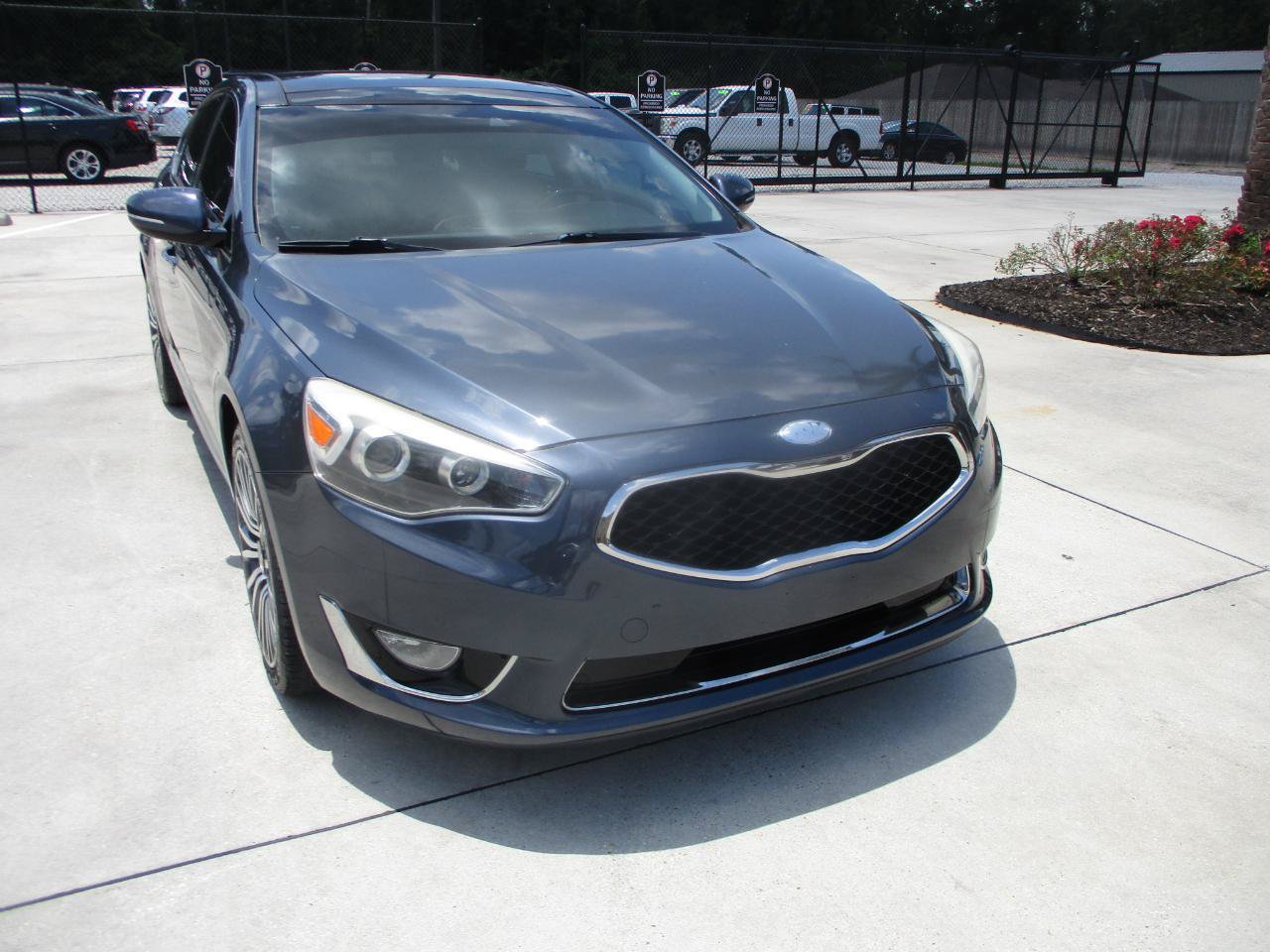 Used 2015 Kia Cadenza Premium w/ Technology Package FWD image 21