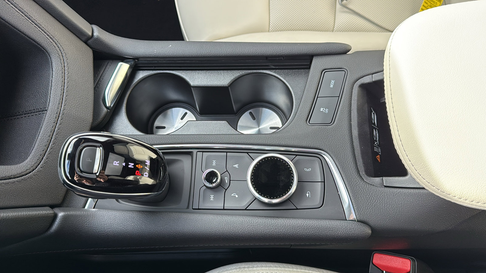 New 2025 Cadillac XT5 Sportv w/ Technology Package image 23