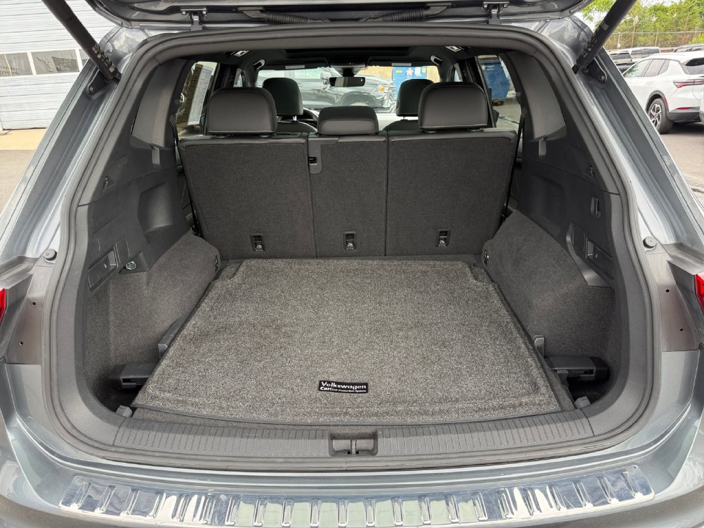 Used 2022 Volkswagen Tiguan SEL R-Line AWD/4WD image 26