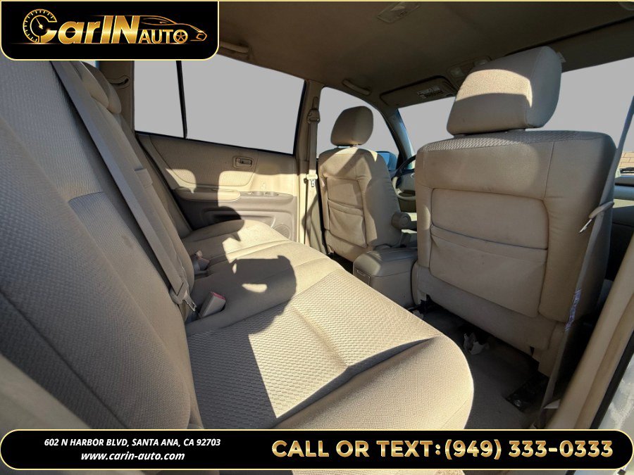 Used 2005 Toyota Highlander 2WD V6 w/ Appearance Pkg image 15