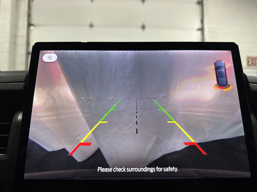 Used 2024 Ford Expedition XLT image 24