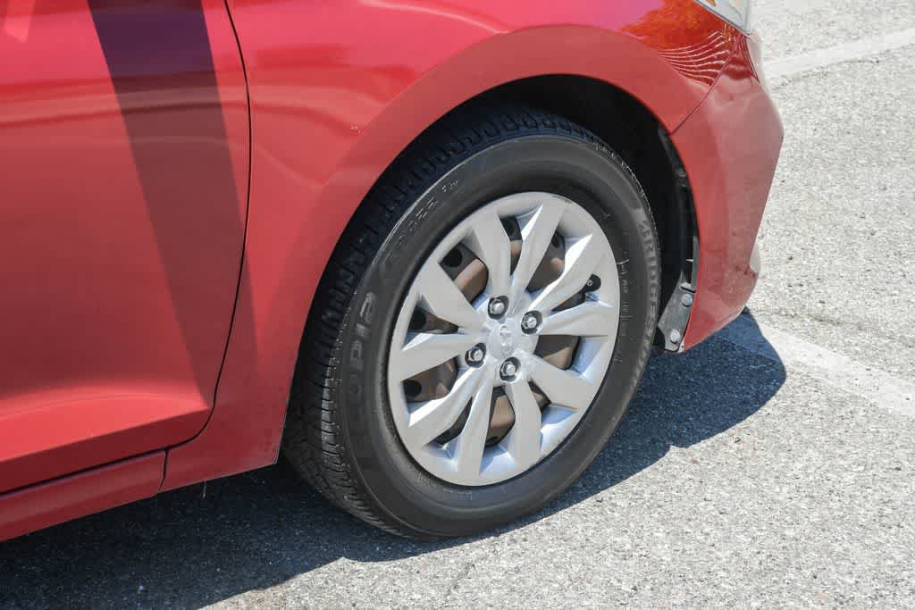 Used 2018 Hyundai Accent SE FWD image 11