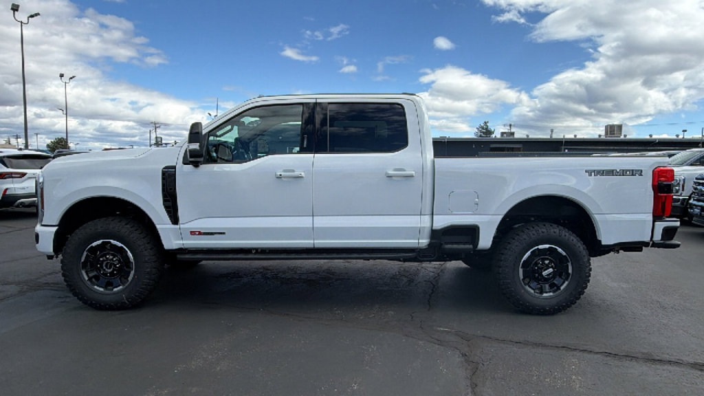 New 2026 Ford F350 Platinum w/ Tremor Off-Road Package AWD/4WD image 6