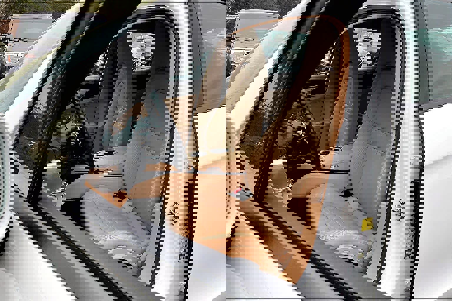 Used 2023 Porsche Panamera image 8