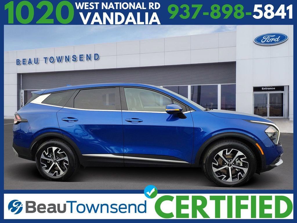 Used 2023 Kia Sportage EX image 3