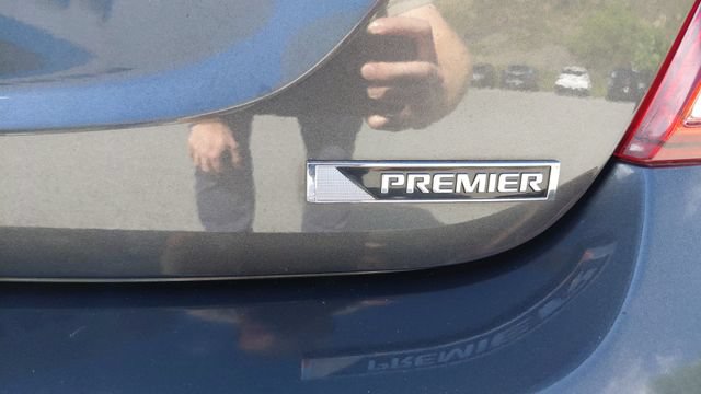 Used 2020 Chevrolet Sonic Premier FWD image 27