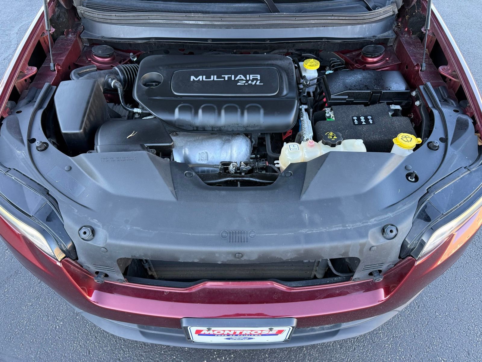 Used 2019 Jeep Cherokee Latitude w/ Popular Appearance Group image 32