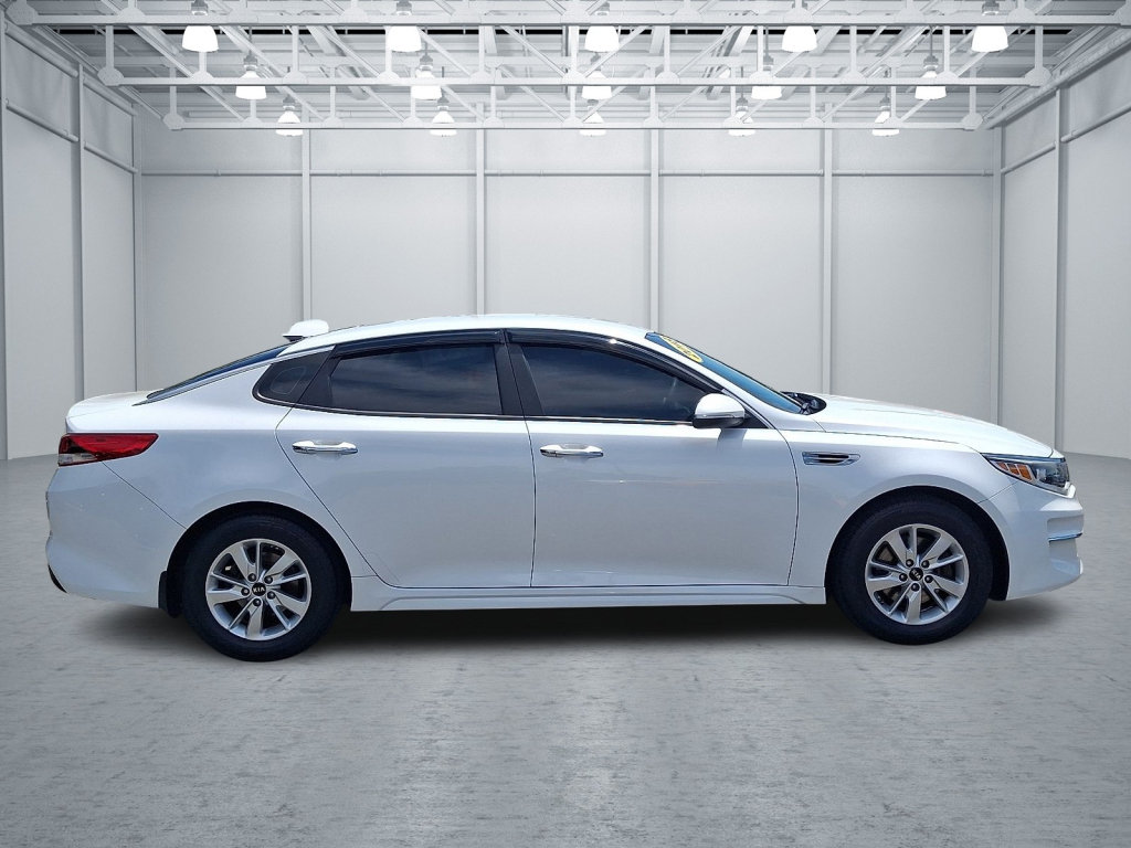 Used 2018 Kia Optima LX FWD image 10