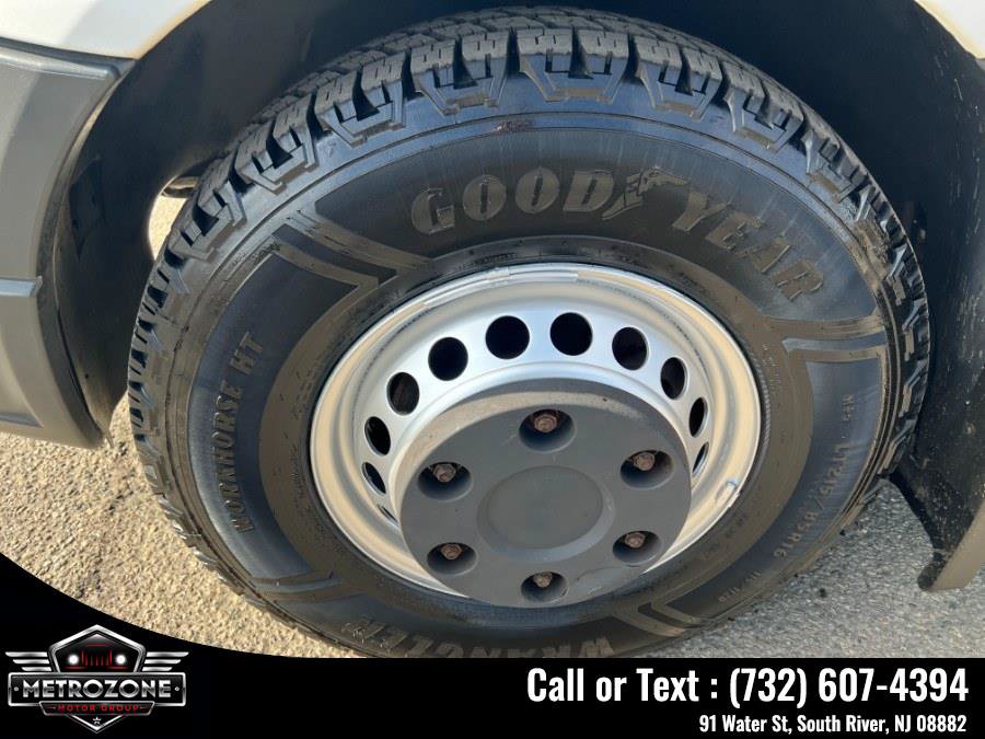 Used 2012 Mercedes-Benz Sprinter 3500 w/ High Idle Fixed Pkg image 44