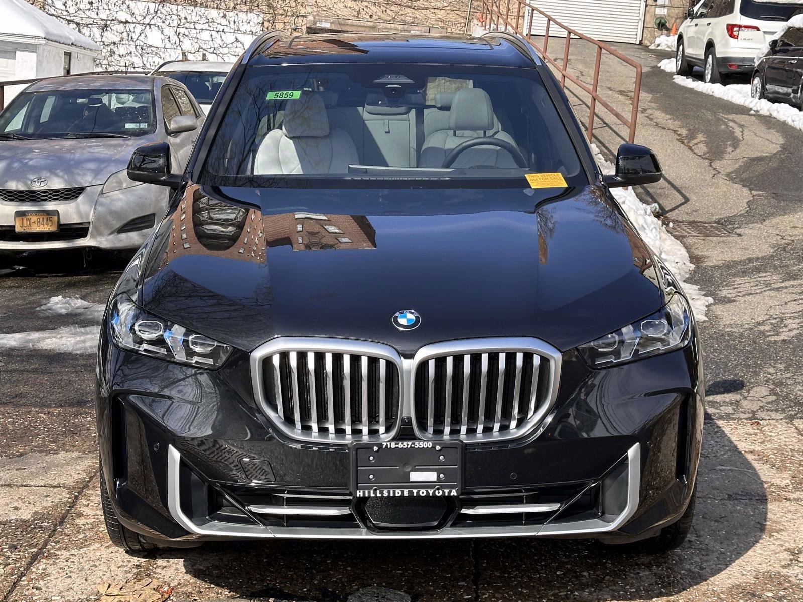 Used 2026 BMW X5 xDrive40i w/ Premium Package AWD/4WD image 8