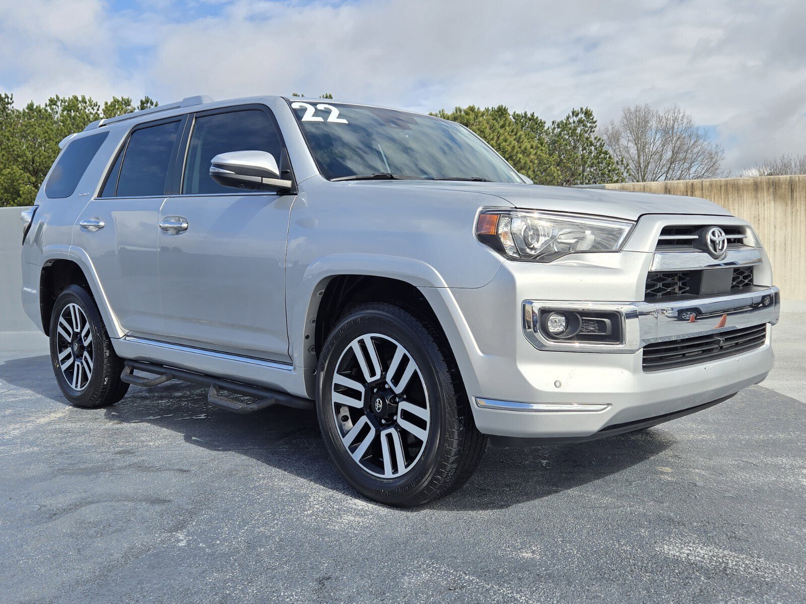 Used 2022 Toyota 4Runner Limited image 13