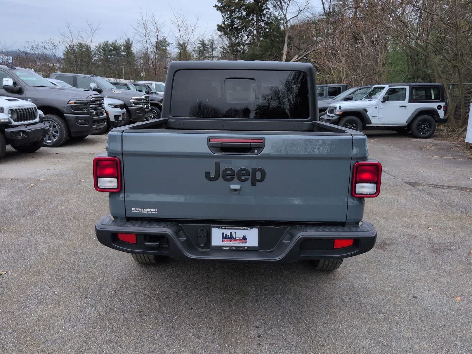 New 2026 Jeep Gladiator Sport AWD/4WD image 7