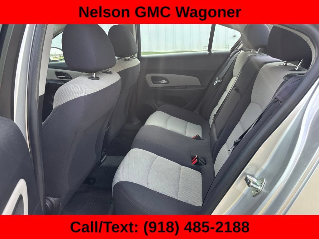 Used 2014 Chevrolet Cruze LS FWD image 10