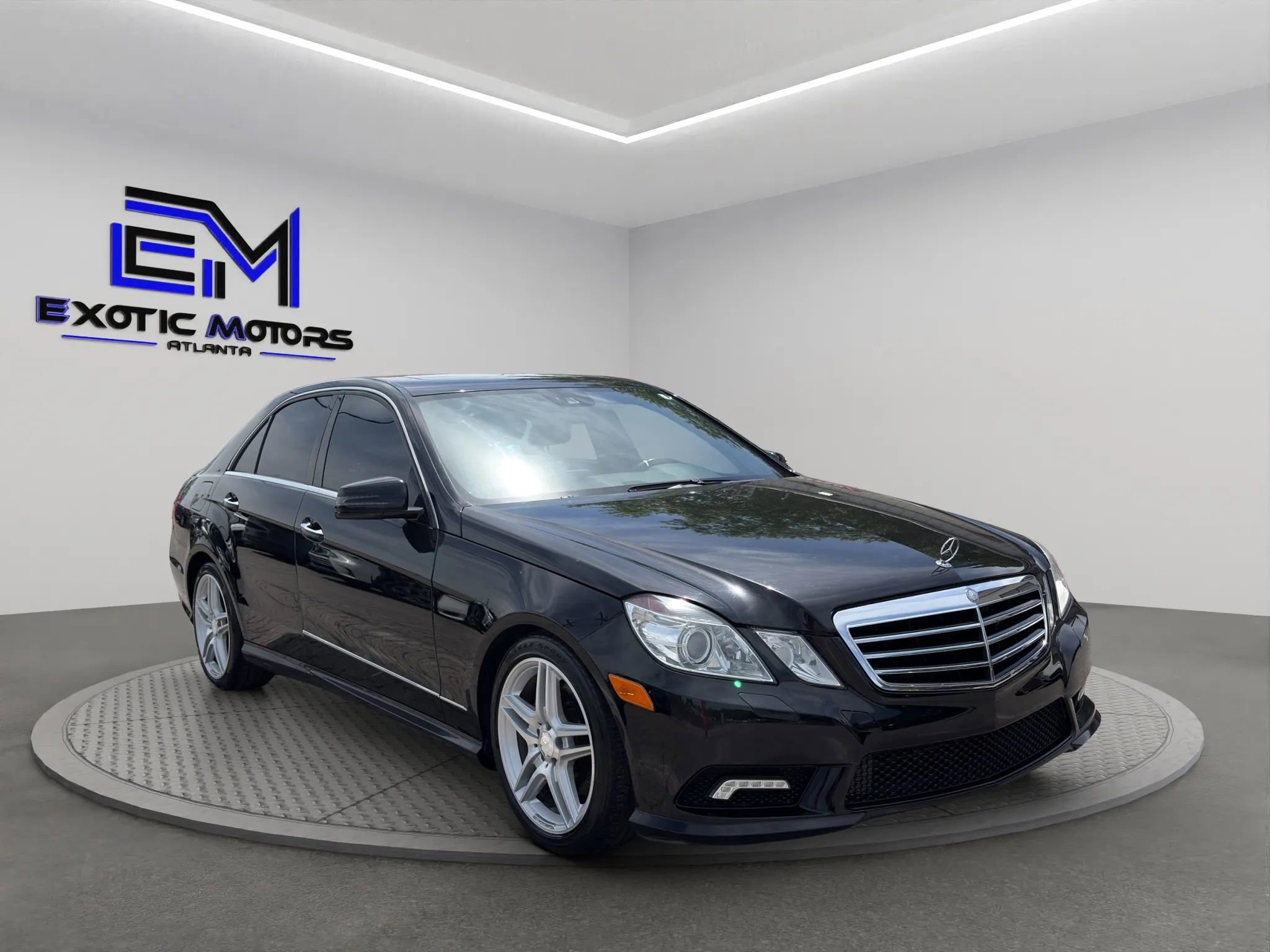 Used 2011 Mercedes-Benz E 350 Sedan image 7