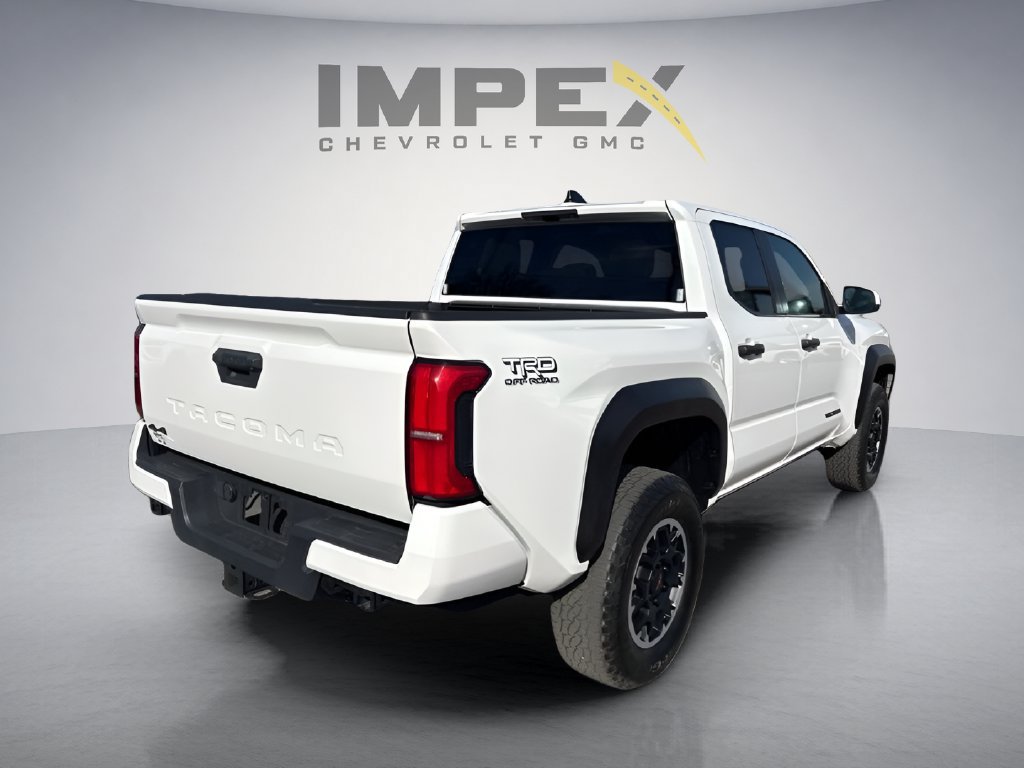 Used 2024 Toyota Tacoma TRD Off-Road AWD/4WD image 5