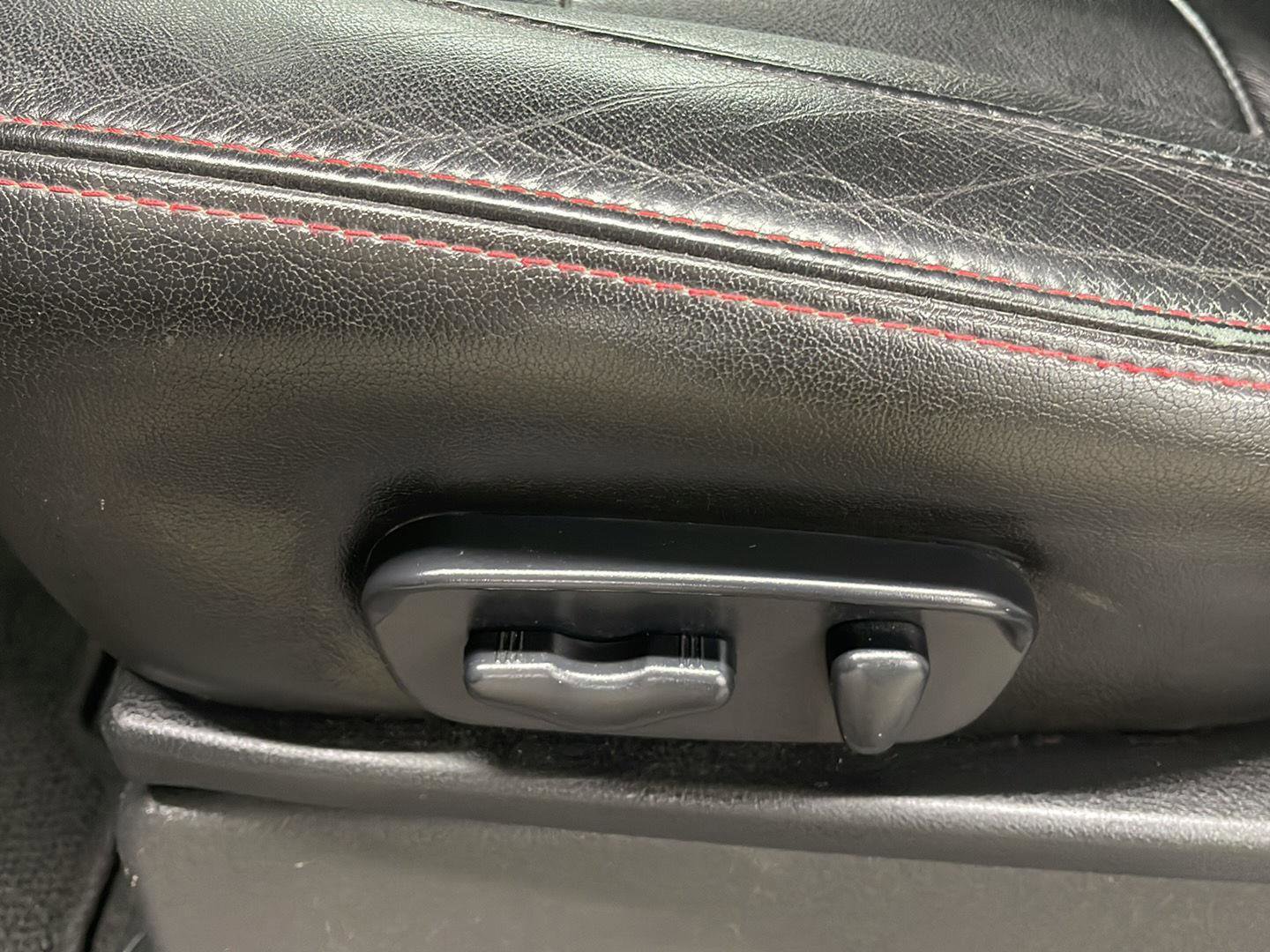 Used 2012 Nissan Titan PRO-4X w/ Pro-4x Luxury Pkg image 12