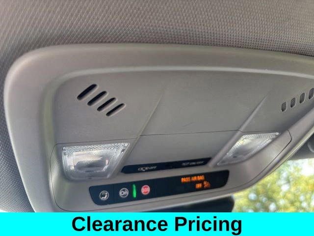 Used 2024 Chevrolet Malibu LT image 28